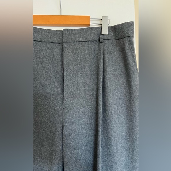 Uniqlo Wide Pleated Pants, Dark Grey - Like New - Picture 2 of 3